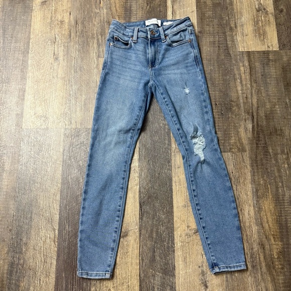 Celebrity Pink Denim - Re Generation by CELEBRITY PINK meadow size 0/24 skinny jeans blue jeans